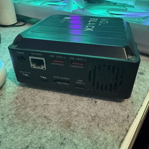 WD_Black D50 Game Dock NVMe SSD 1TB like new with Thunderbolt 3