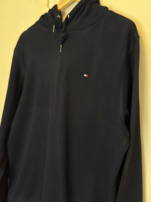 Γυναικείο φούτερ Tommy Hilfiger Large σαν καινούργιο, navy μπλε