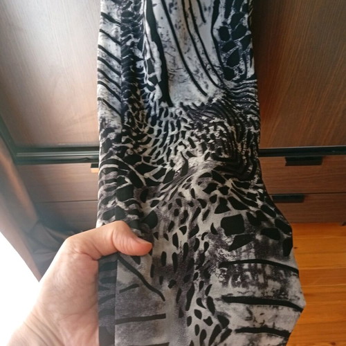 H&M women's jumpsuit like new, black and white, size S