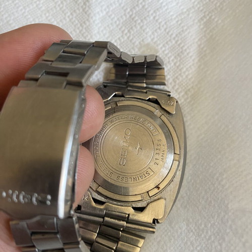 Seiko 7005-5000 vintage men's automatic wristwatch used, silver