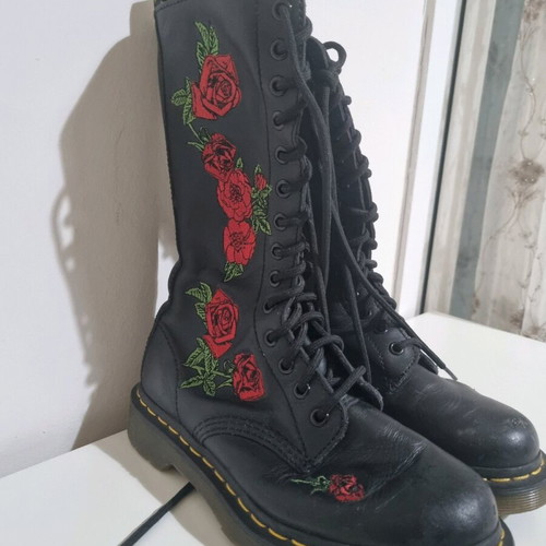 Dr Martens tall women's boots size 37 used, black
