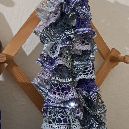 Handmade knitted scarf like new, gray and purple, 1.60m length