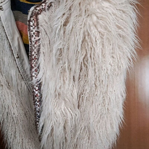 Zara Basic Shaggy Faux Fur Jacket like new, beige