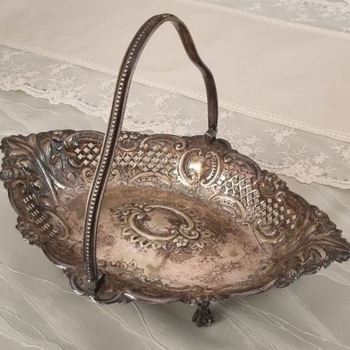 Serving Basket Fruit Bowl Art Nouveau Style like new