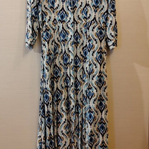 Dress No38 colorful long with buttons and trouser sleeves, like new