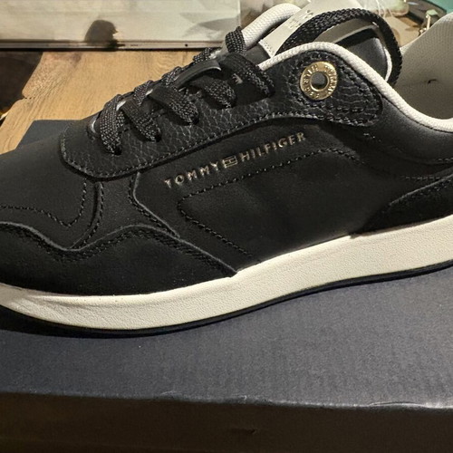 Tommy Hilfiger leather sneakers size 38, black