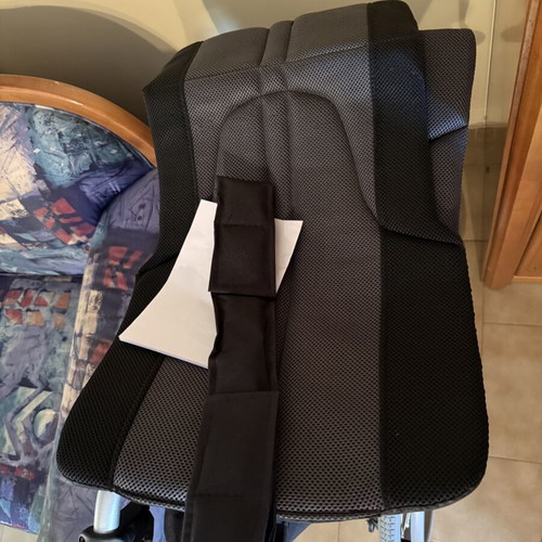 Folding wheelchair, lightweight and durable