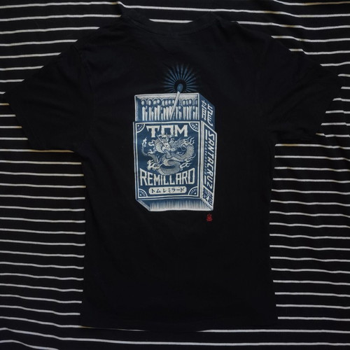 Santa Cruz T-shirt size S like brand new, black