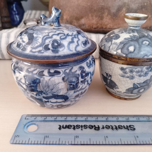 Chinese porcelain used decorative jars