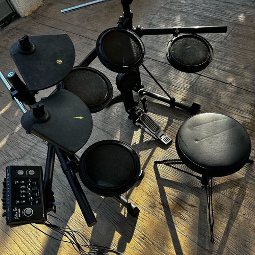 Electric drums used, complete set with rack and stool