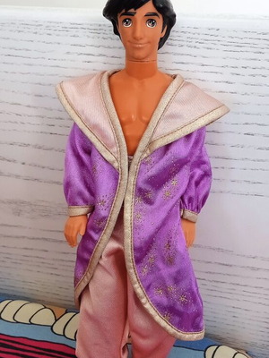 Vintage Aladdin Doll Mattel 1993 Disney, like new