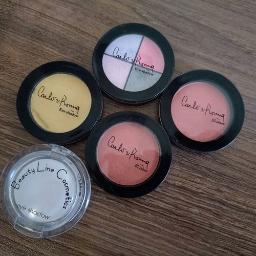 Cosmetics set_5 pieces (3 eyeshadows & 2 blushes)