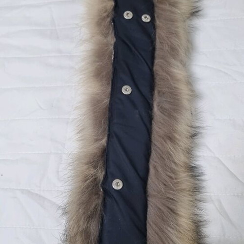 Raccoon Fur Collar like new, beige