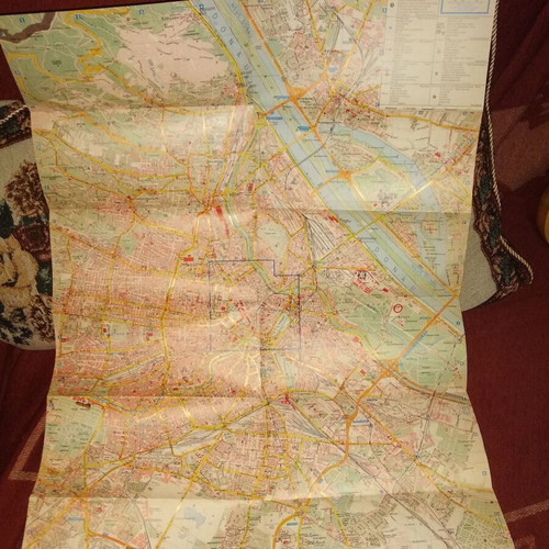 Vienna map used, at least 20 years old