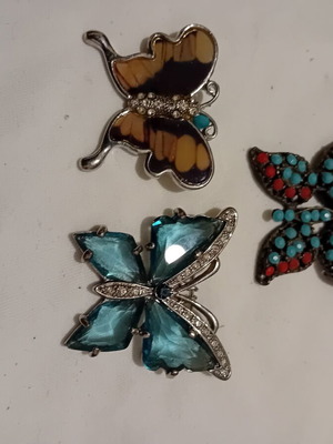 Butterfly pins pack of three used