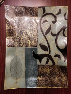 Glass decorative platter like new