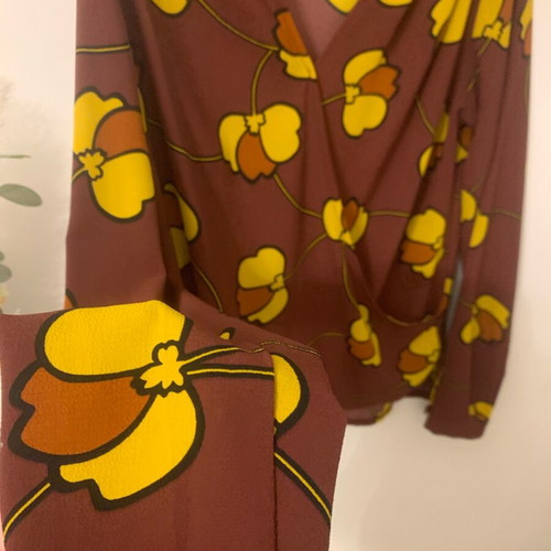 BSB blouse like new, size small