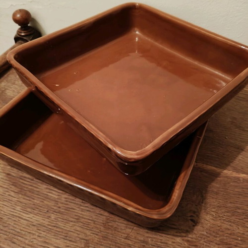 Set of 2 square ceramic dishes new 20x20 cm