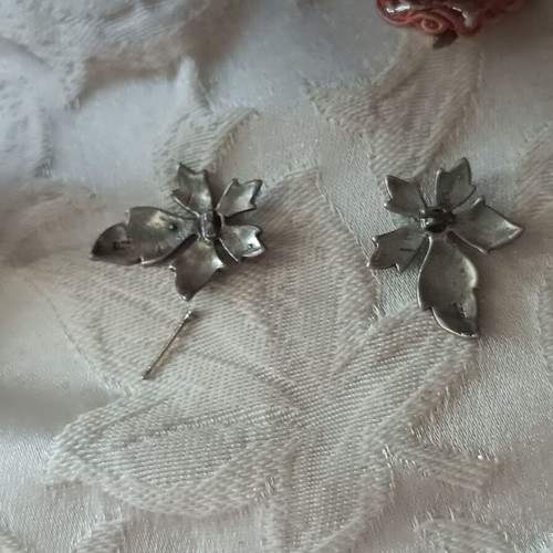 Silver Earrings 925 used, need repair, with silver clasps