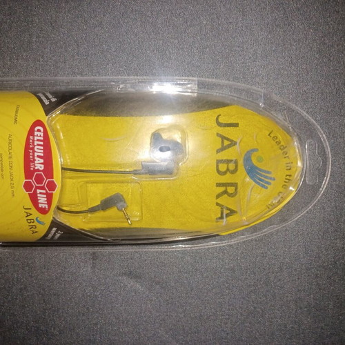 Headset sealed new