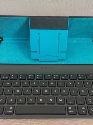 Logitech Tablet Keyboard 920-003295 Mint Condition for iPad