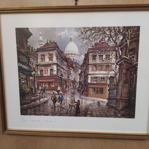 Set of 3 wooden frames with European city art prints