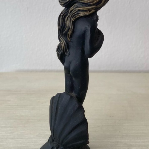 Aphrodite decorative statue made of polyester like new