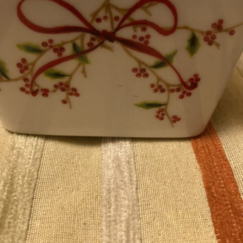 Christmas porcelain bowls Ionia Noel series like new, set of 2