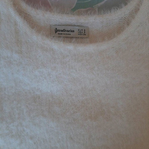 Stradivarius fuzzy crop top white like new