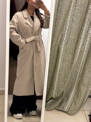 Chaton women's coat size M beige like new