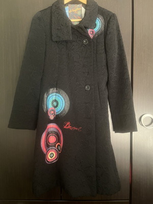 Desigual παλτό ελαφρύ vintage με χρωματιστές λεπτομέρειες