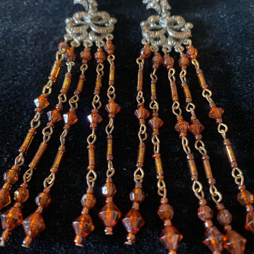 Earrings like new, brown