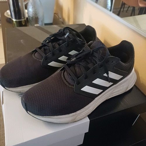 Adidas Cloudfoam athletic shoes like new, size 45, black