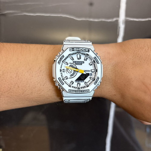 Casio G-Shock wristwatch, white