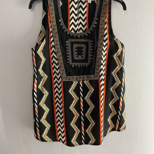 Boho sleeveless top Glamorous size S like new, multicolor