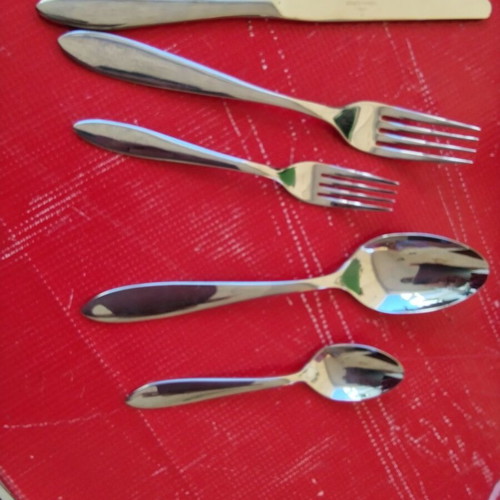 Villeroy & Boch cutlery set of 5, silver color, new