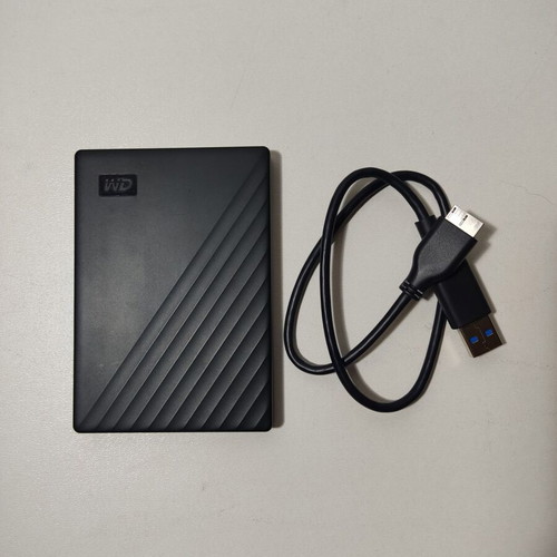 Western Digital My Passport 2TB External HDD USB 3.2 like new, black