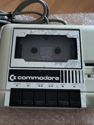 Commodore C64 Datassete used with belt replacement and cleaning
