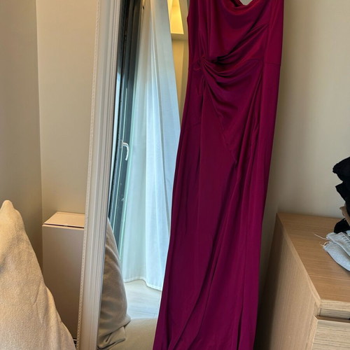Nash occasion dress like new, size medium, magenda color