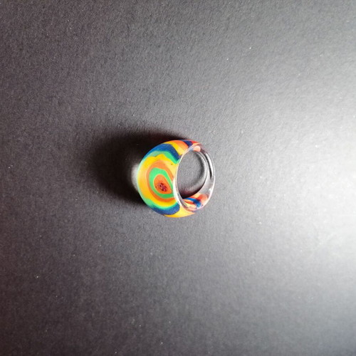 Ring No. 53 like new, multicolored