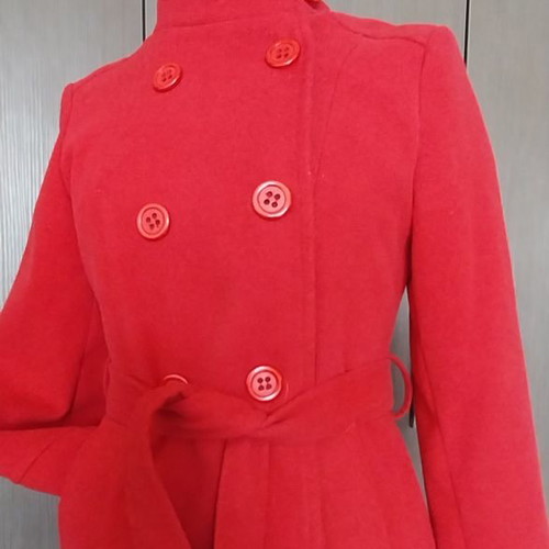 Women's coat used red medium, 70% wool