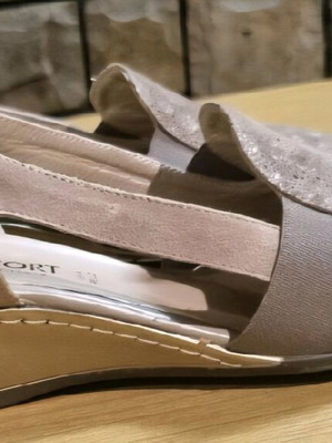 Leather women's shoes Aerosoles and Confort size 38 used