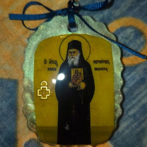 Amulets made of liquid glass handmade, new