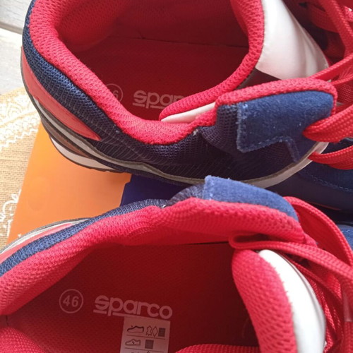 Work shoes new, size 46, protective and comfortable