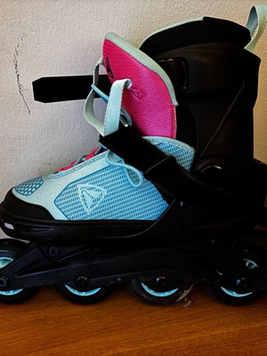 Firefly rollers 37-40 model ILS510G like new