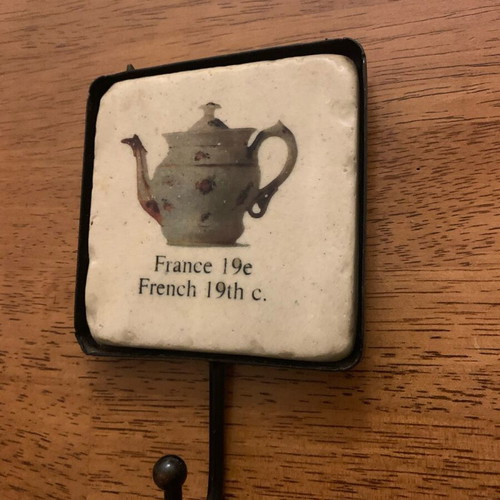 Hanging hook like new with ceramic teapot tile