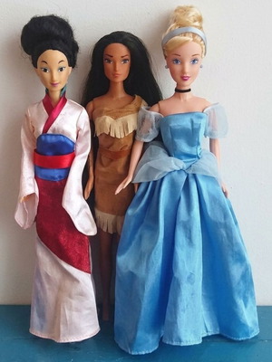 Disney Princess Dolls Mulan, Pocahontas, Cinderella Simba 2001