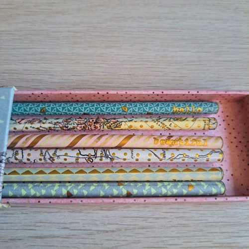 Moses pencil set 6 pcs new in thick cardboard box