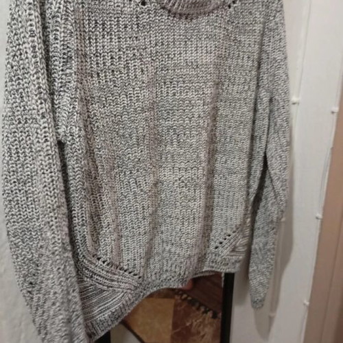 Knitted women's sweater H&M size S like new, black and white