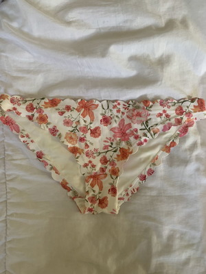 Swimwear bottom new, size M